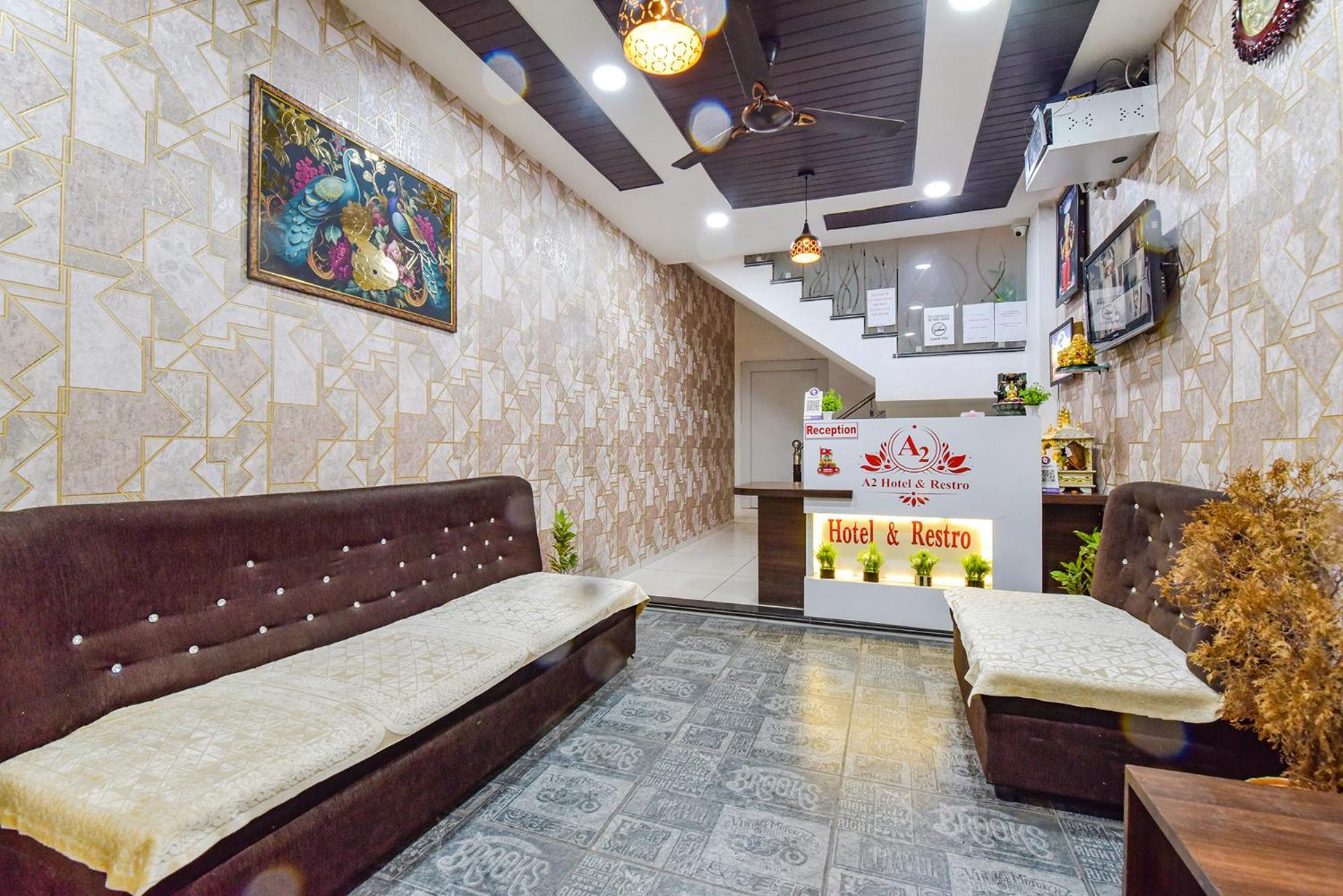 Hotel Fabexpress A2 And Restro Indore Esterno foto
